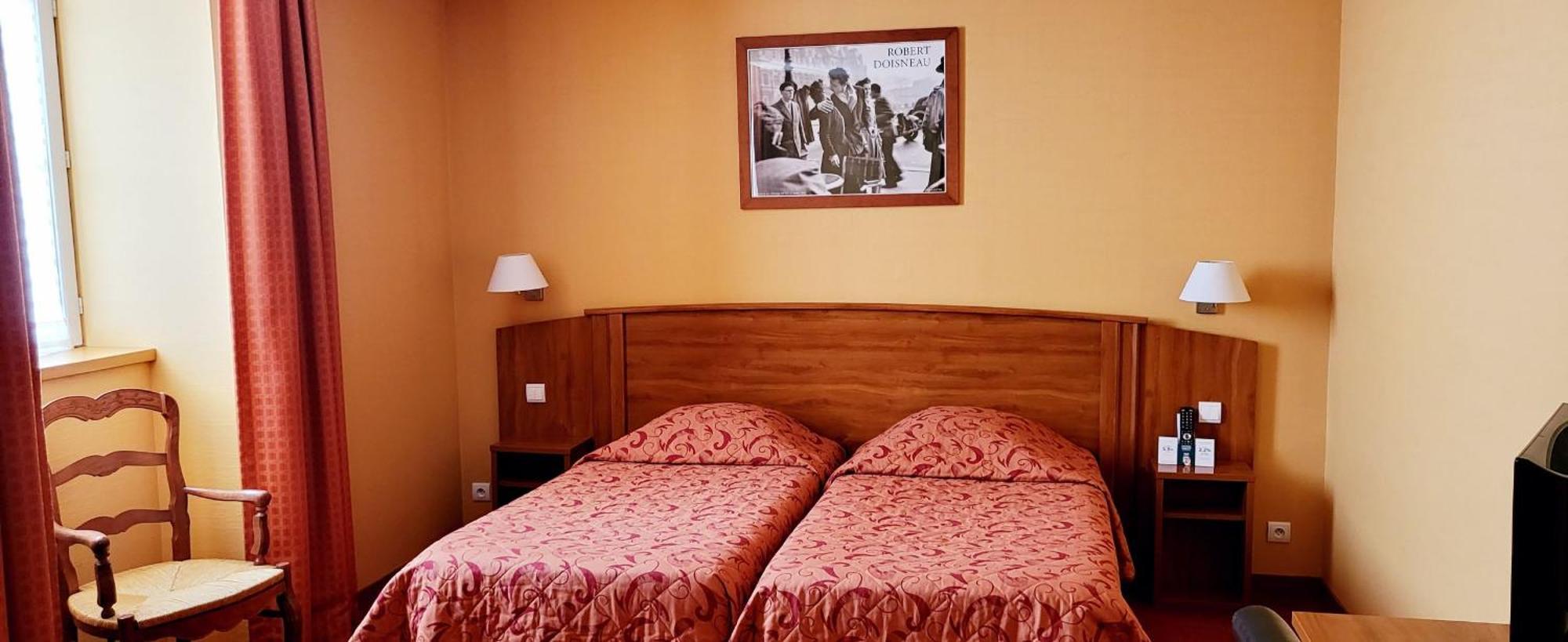 Logis De France- Restaurant Grill Hotel 2*