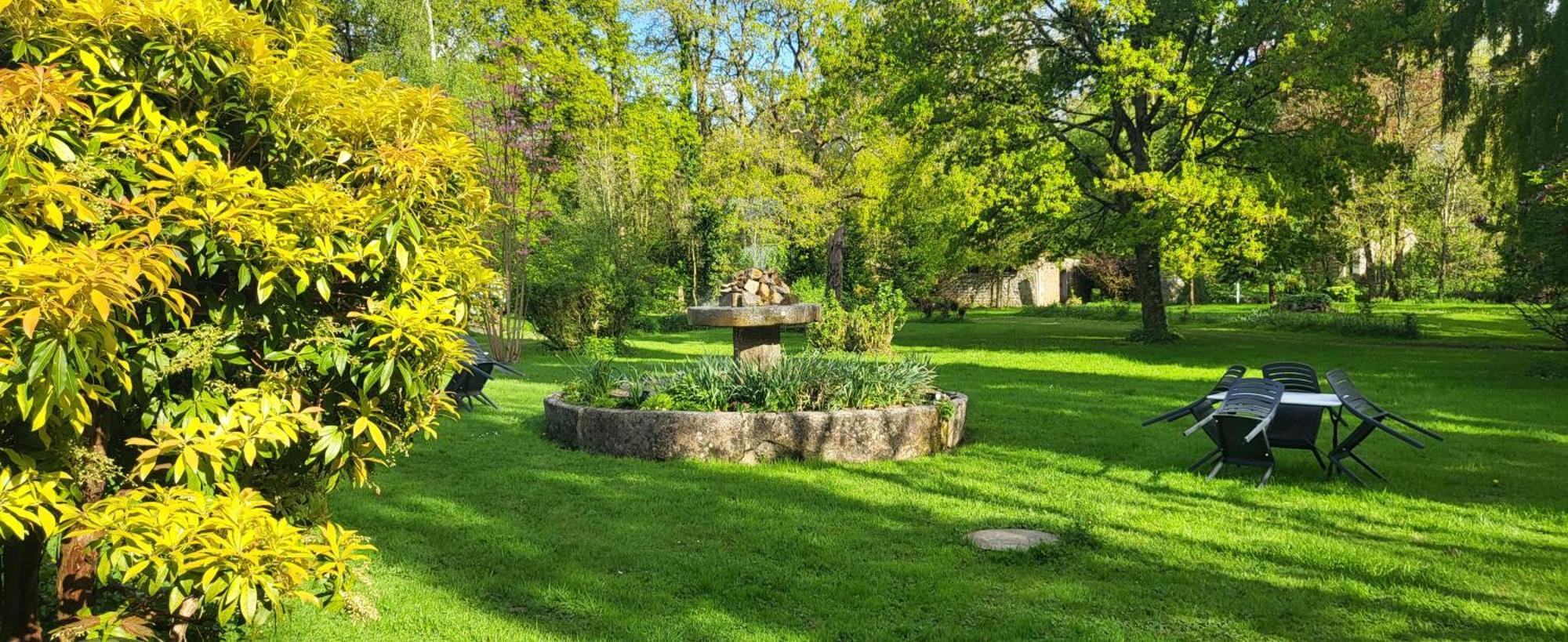 Logis De France- Restaurant Grill Hotel