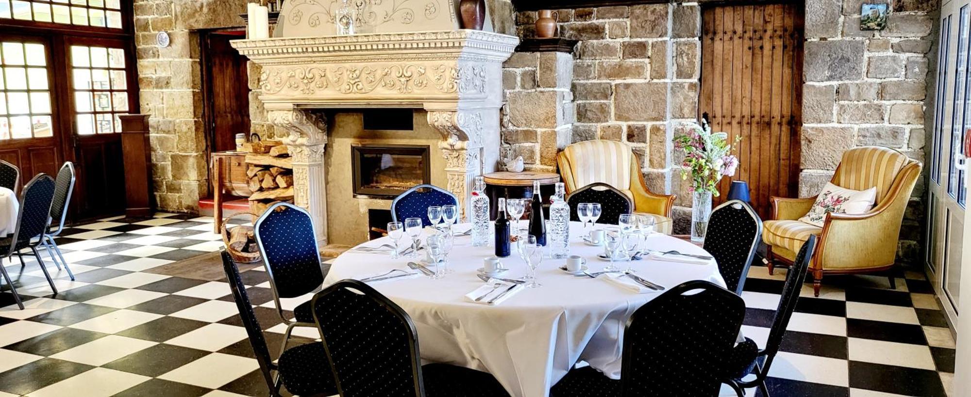 Logis De France- Restaurant Grill Domfront (Orne)