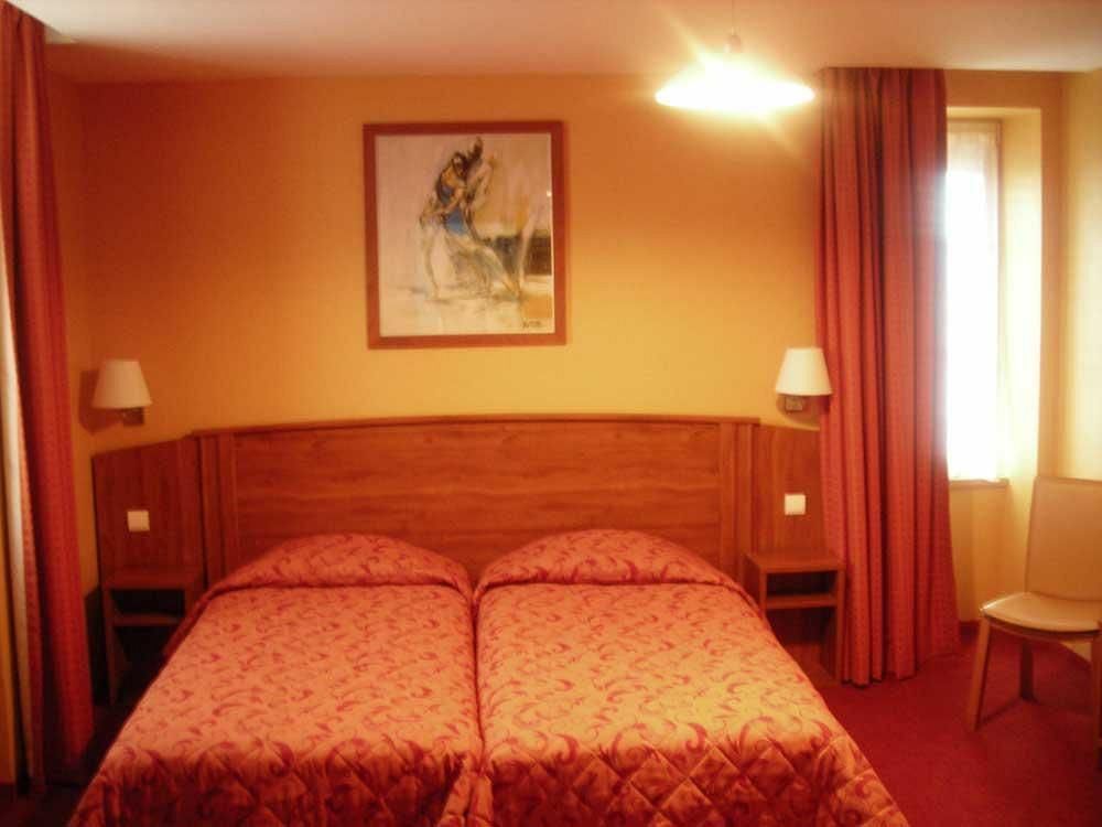 Hotel Logis De France- Restaurant Grill
