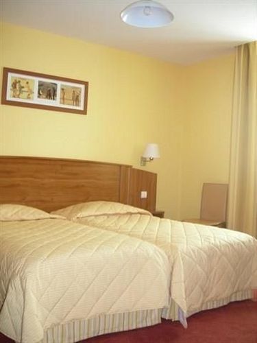 Logis De France- Restaurant Grill Domfront (Orne)