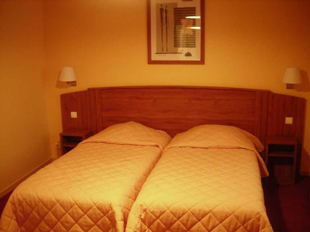 Hotel Logis De France- Restaurant Grill 2*