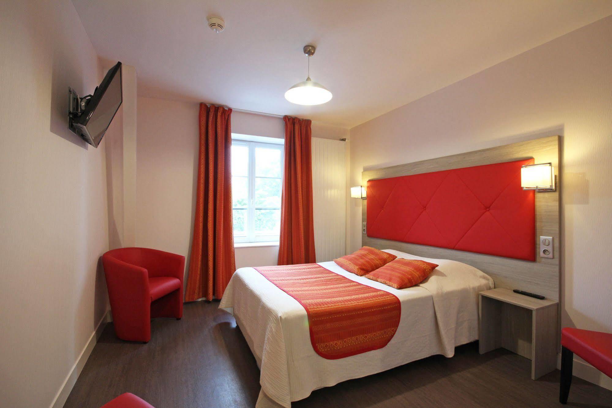 Hotel Logis De France- Restaurant Grill Domfront (Orne)