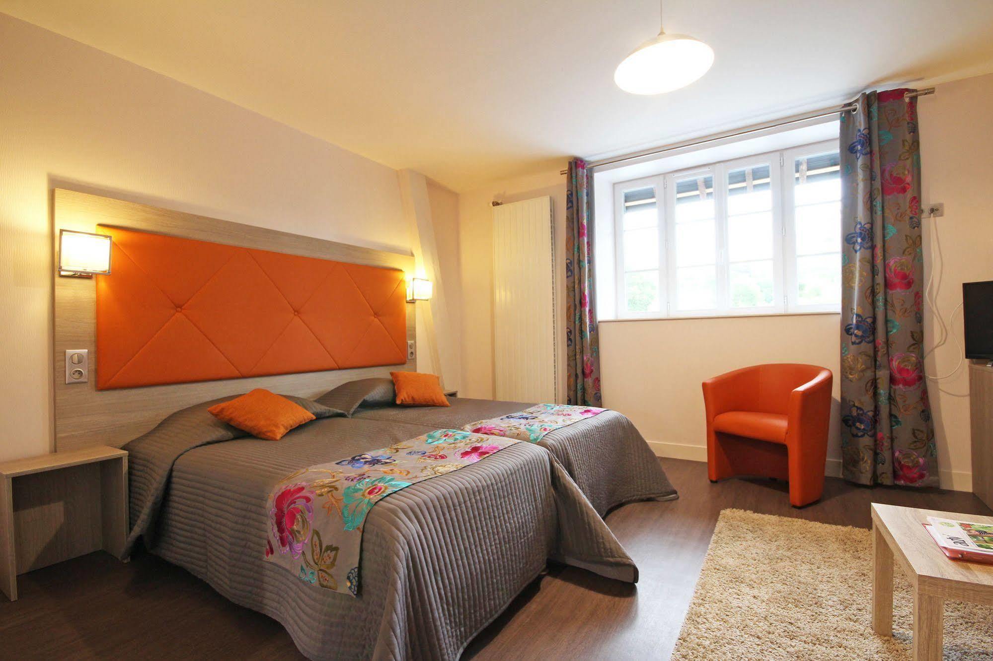Hotel Logis De France- Restaurant Grill 2*