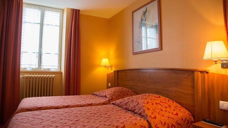 Logis De France- Restaurant Grill Hotel